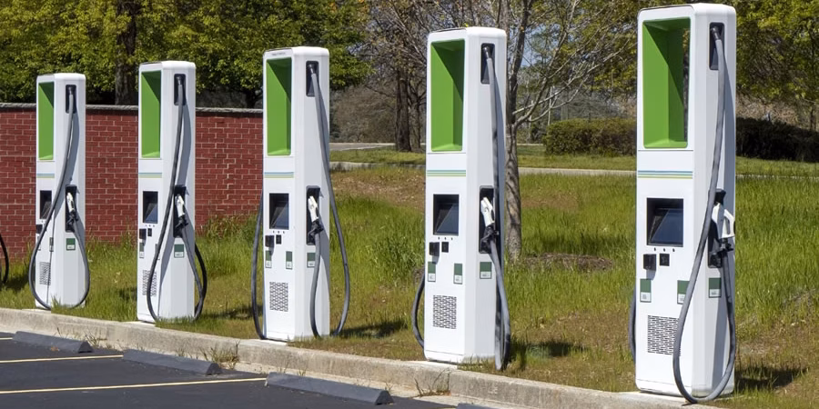 MPL prüft E-Ladestationen